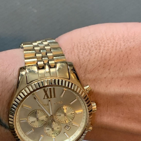 Michael Kors Lexington gold tone unisex watch - Picture 6 of 8